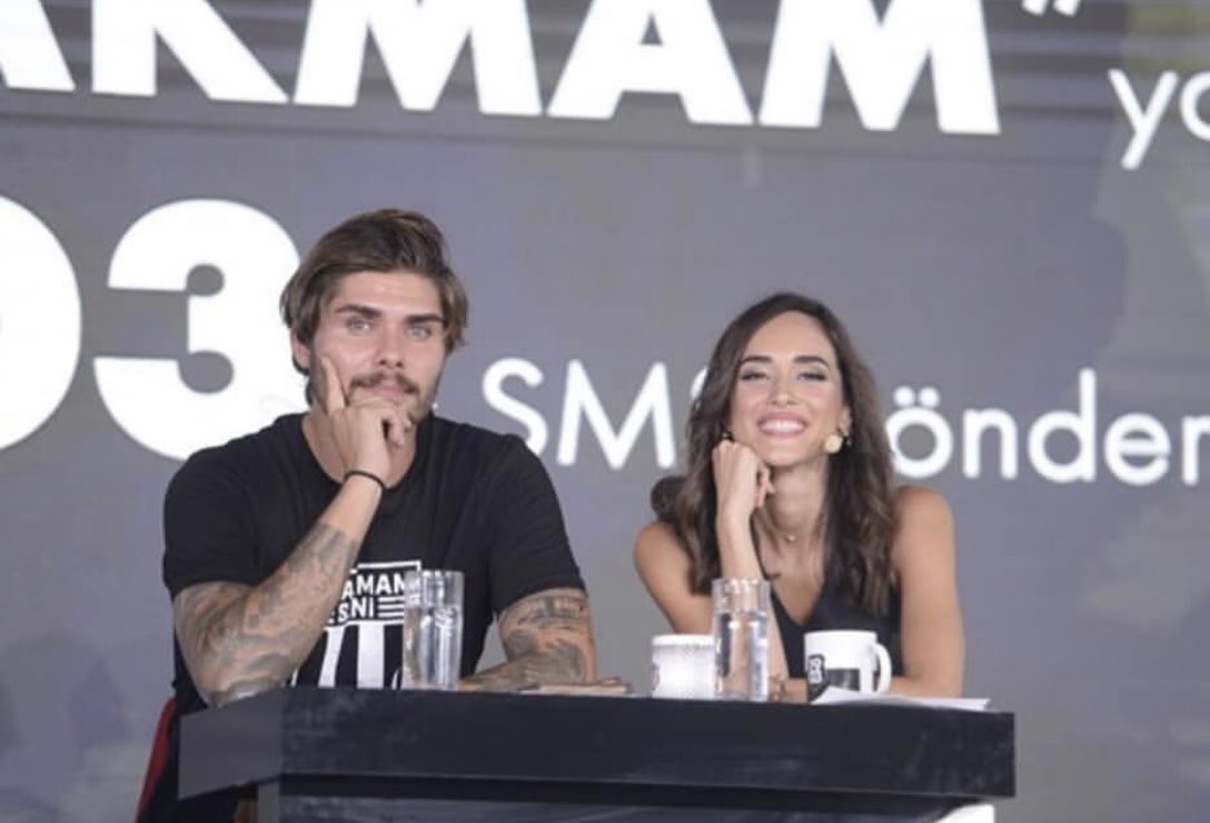 Barış fanlarının fotoğraf ve mesaj yağmuruna da teşekkürler
Ve tabi kampanyaya desteğiniz için muhteşemdiniz💋
#BMYFC #BirakmamSeni