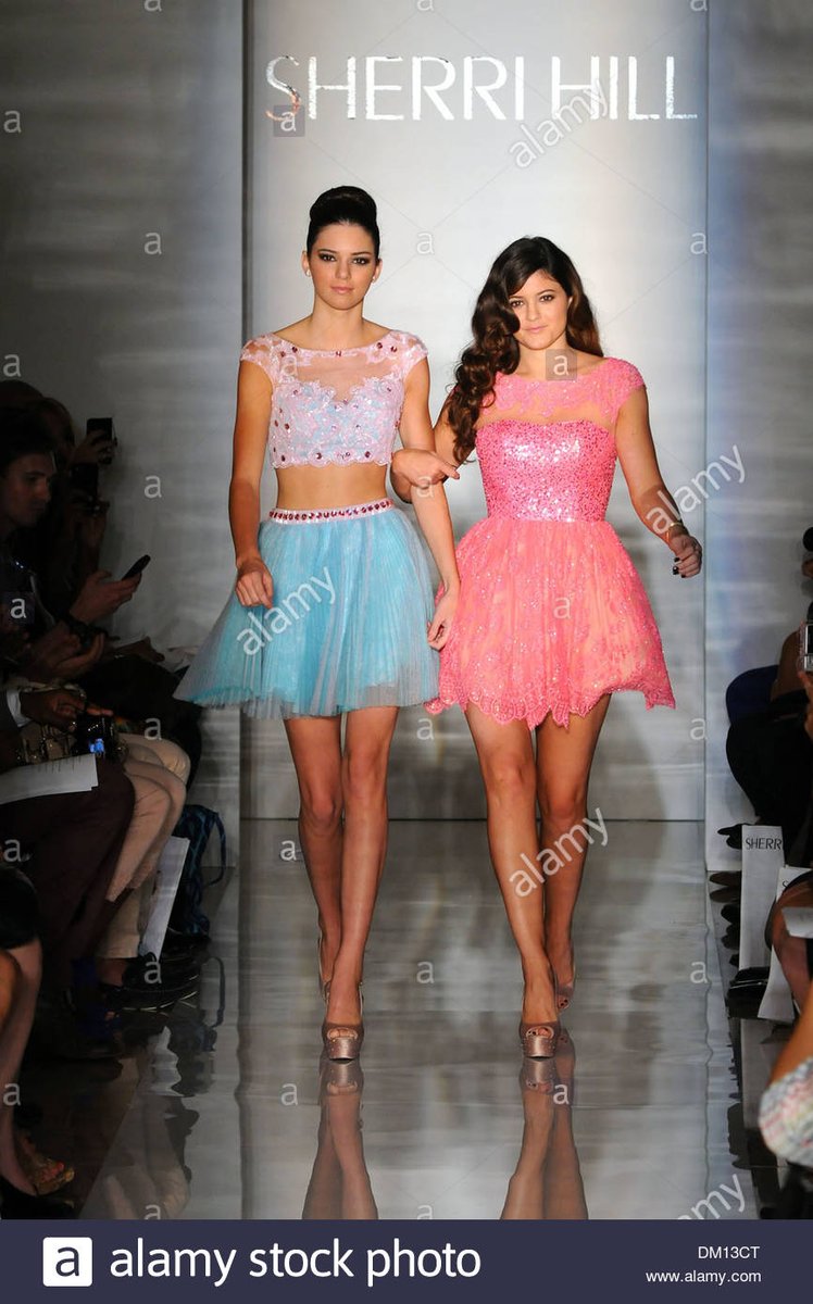 Back in the real world, September 2012 was awaiting and it was full of surprises. Y'all know it's fashion month and the whole family has always been about it.Kylie and Kendall would land on the cover of Seventeen Magazine. They also made their NYFW runway debut for Sherri Hill