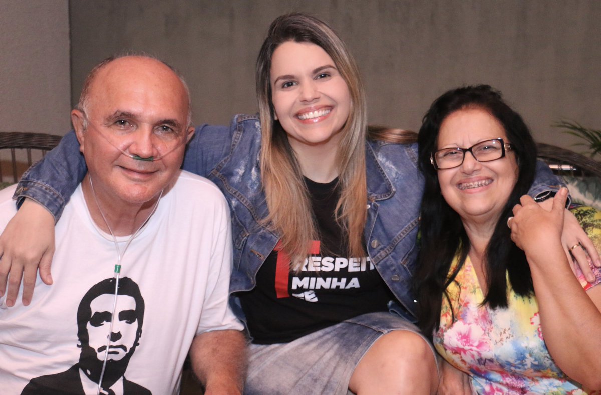 clarissatercio's tweet photo. VENCEMOS A COVID-19 COM A HIDROXICLOROQUINA
Sempre acreditei na importância do tratamento precoce e do uso da hidroxicloroquina, mas a experiência com meus pais na COVID 19, me fez solidificar ainda mais as minhas convicções!!! OBRIGADA DEUS!
#BolsonaroTemRazao https://t.co/SU2Ba2zhcg