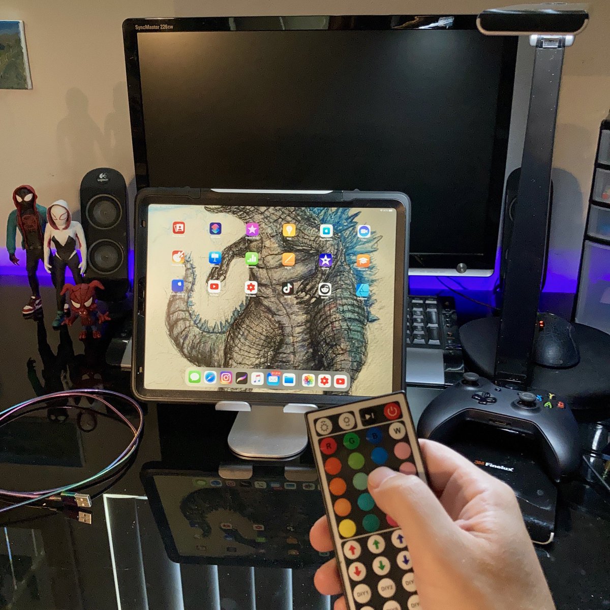 stickyARTc's tweet image. I’ll be live digital drawing some Umbrella Academy fanart on my Youtube: Sticky Art Channel at 3:30 pm PST Today!