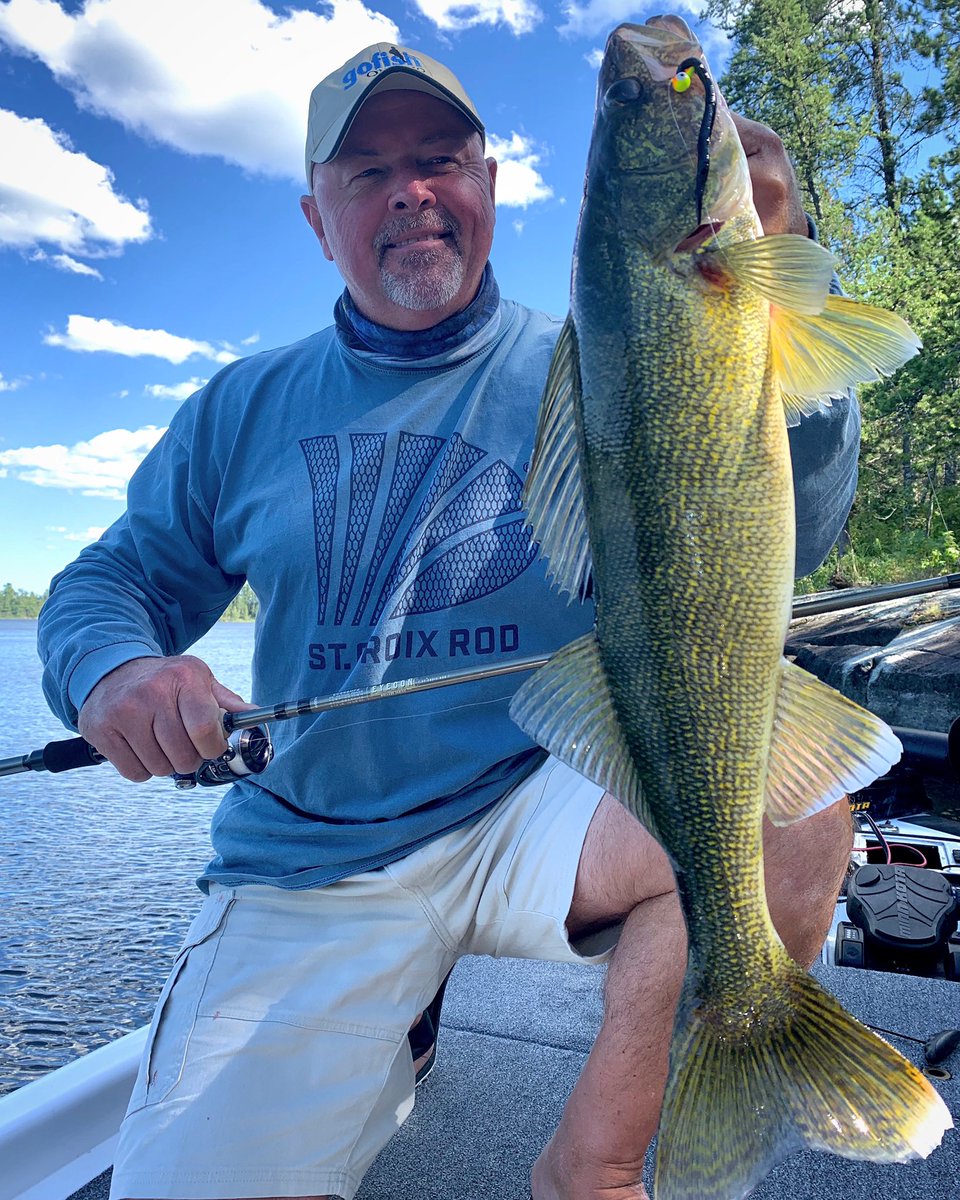 EXTREMEANGLERTV's tweet photo. Walleyes on FIRE from @Sunset_Country at @crawfordscamp live leeches &amp; @StCroixRods eyecon rods! @gofishinontario @OntarioTravel #FISHON @OutdoorOntario @travelontario #walleye https://t.co/KpJS7z4jlY