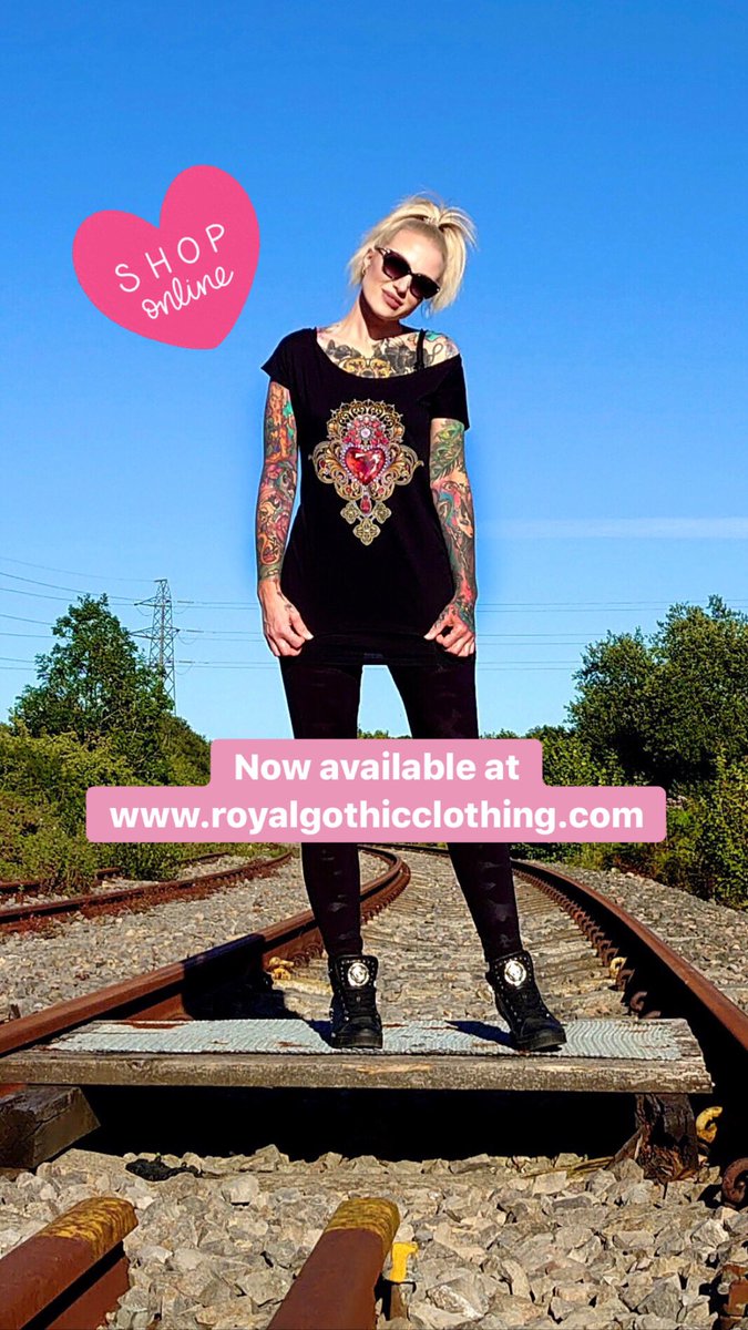 JennaKerrTattoo's tweet photo. NOW AVAILABLE! Limited edition gothic heart design 🖤purchase your’s through our website https://t.co/xHDHvwFq9R
0nly available to order up until midnight GMT August 18th 2020!!
*Worldwide shipping*
@royalgothic_clothing 
#royalgothicclothing #royalgothic 
#gothic #goth #tattoo https://t.co/tVlg2QIoq0