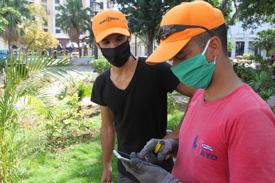[1/17] Cuba se encuentra en una situación compleja debido al aumento de casos de COVID-19. Muchos centros laborales detendrán sus labores, pero otros deberán seguir trabajando. A nuestros colegas del sector de la construcción les traemos algunas recomendaciones: