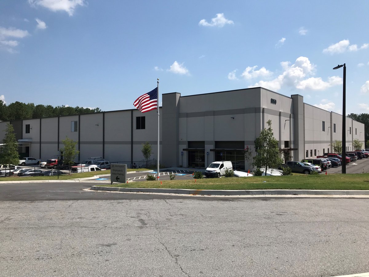 thepanelguys's tweet photo. This is not a #PanelGuysProject, it is however, the new state-of-the-art facility where future Panel Guys Projects will contrive. That's right! We have a new home.
Learn more about the move & Panel Guys VP Zane S. Miller’s thoughts on the expansion, here: https://t.co/qVFC3LZafP https://t.co/J6DpJNoEYQ