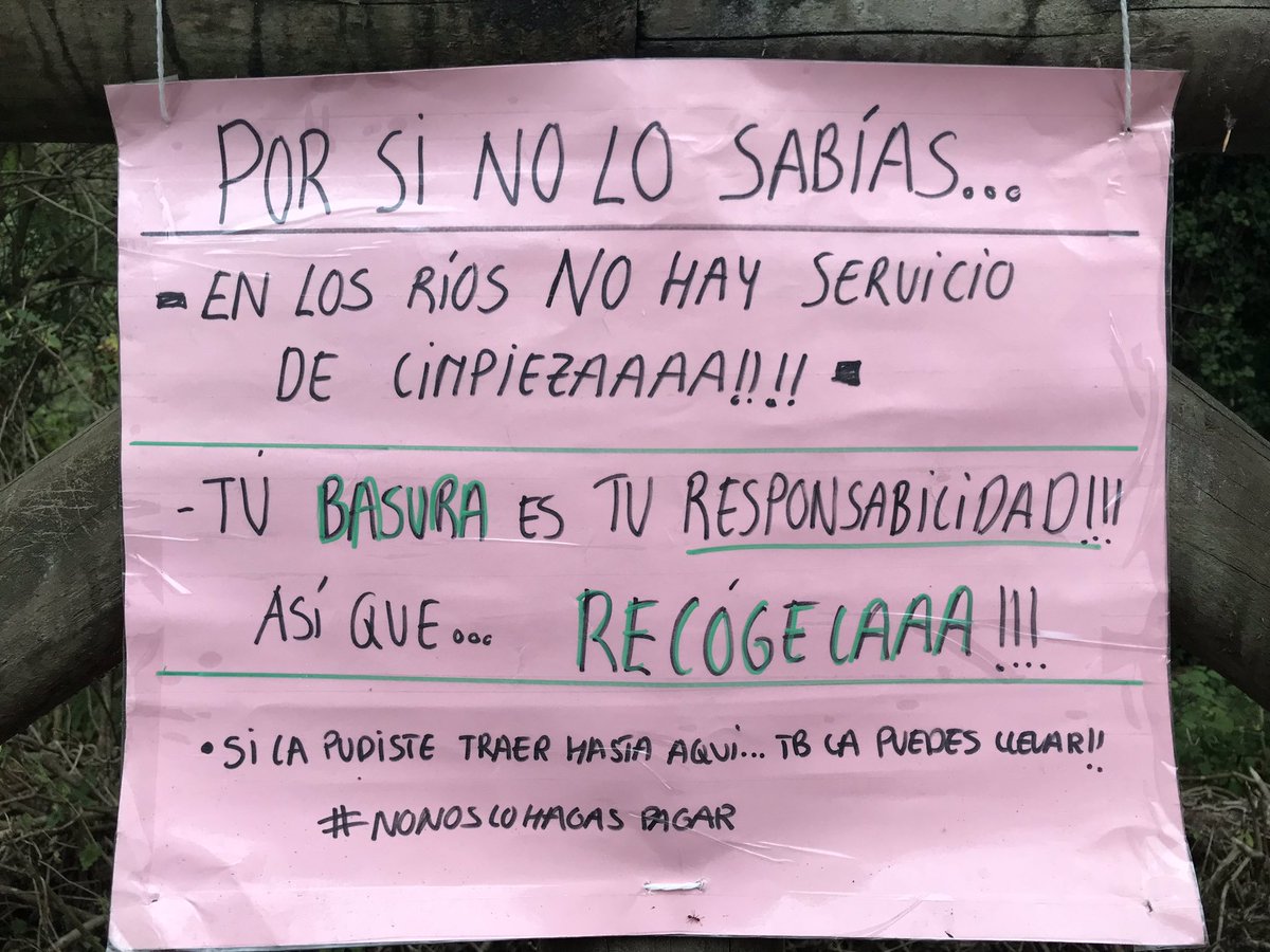 ISpnola's tweet photo. Este cartel lo suscribo al 1000%. Con el tema Covid hay mucho incívico que ha decidido ir a pasear por la Naturaleza y, como buenos catetos, dejan su huella allá por donde pasan.
#LlévateTuPutaMierda
#LosKleanex No son biodegradables, #gochas
#RecogeLaMierdaDeTuPerroDeLosCaminos https://t.co/HqkAhWJGzo