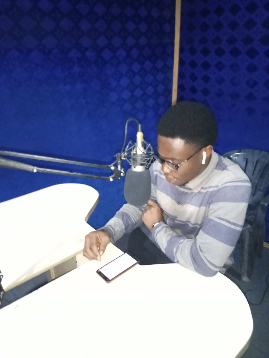 healthcompassng's tweet photo. @eejohnn and @AkanMkpouto were on @UniuyoFm yesterday to talk about COVID19
#AreYouWell
#HealthCompass
https://t.co/tf2PVUS3u7 https://t.co/3iPOLPDkoK