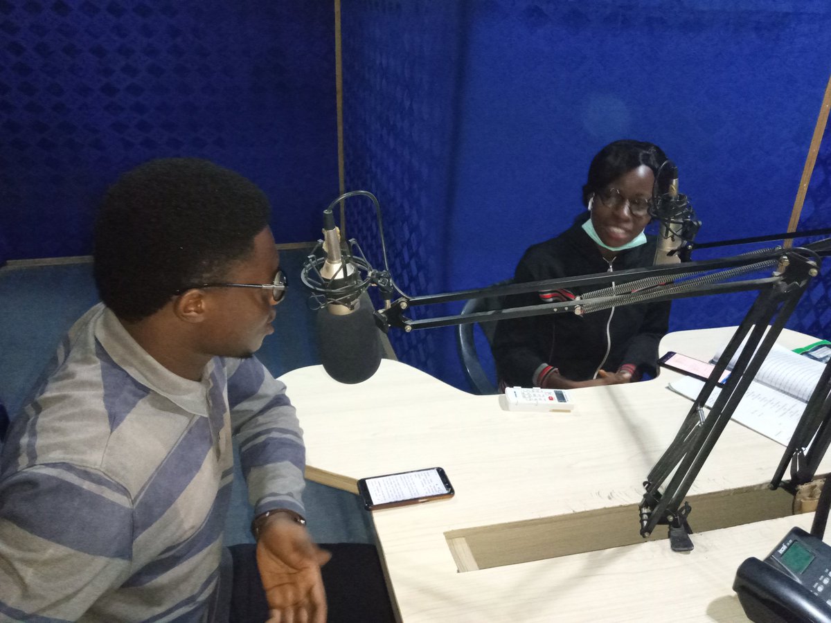 healthcompassng's tweet photo. @eejohnn and @AkanMkpouto were on @UniuyoFm yesterday to talk about COVID19
#AreYouWell
#HealthCompass
https://t.co/tf2PVUS3u7 https://t.co/3iPOLPDkoK