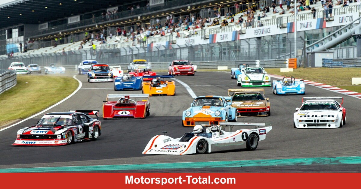MST_Mehr's tweet photo. Oldtimer-Grand-Prix Nürburgring 2020: So war es mit 5.000 Zuschauern #AvDOGP #AvDOGP2020 #nring @nuerburgring https://t.co/gQg9M4LT2u https://t.co/jSG8oFnocT