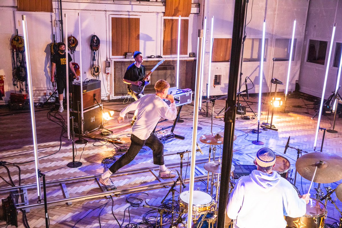 theworldnoisy's tweet photo. Was mad getting to play at Abbey Road last week as part of @Barclaycard Share The Stage. Check out our performance this Thursday alongside @Mabel and @maemuller_ #ad https://t.co/qcIWeyr6Lt