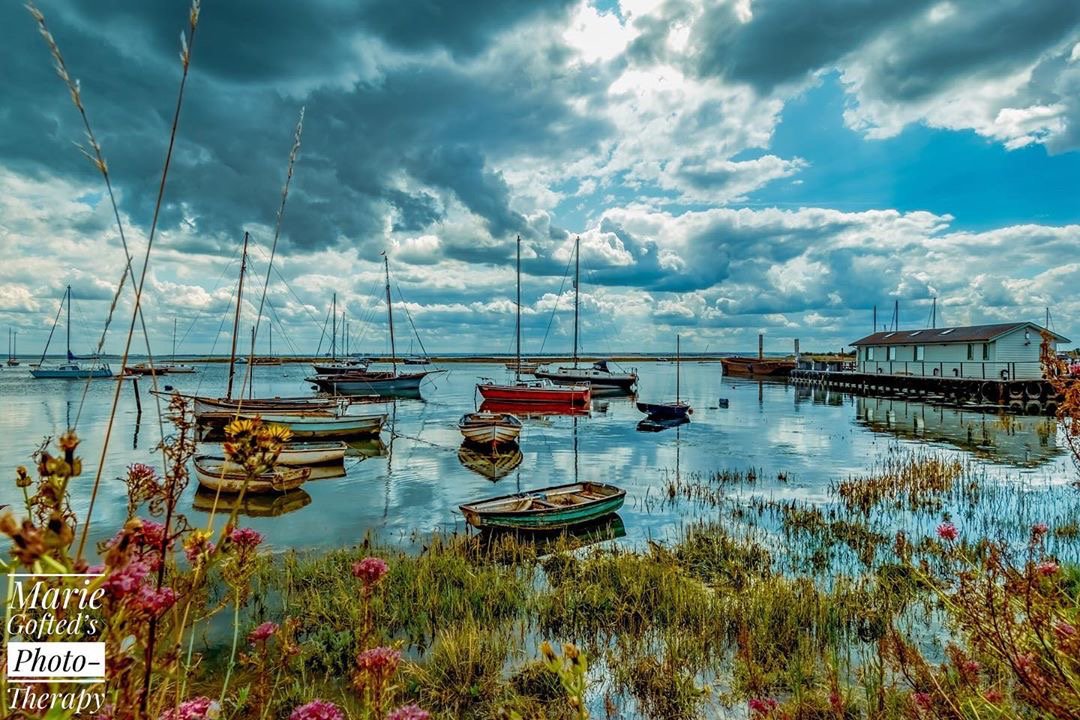 liveleighlove's tweet photo. Leighβs Little Venice π
By πΈ mariegofted
.
.
.
.
.
.
.
.
.
#leighonsea #leighonsealife #leigh #southendonsea #kayaking #chalkwell
#sup #boats
#liveleighloveleigh #leighonsea #ukcoasts #ig_britishisles #southendonsea #theworld_thru_youreyes #nature #photography #natur https://t.co/8iHEG1fvO5