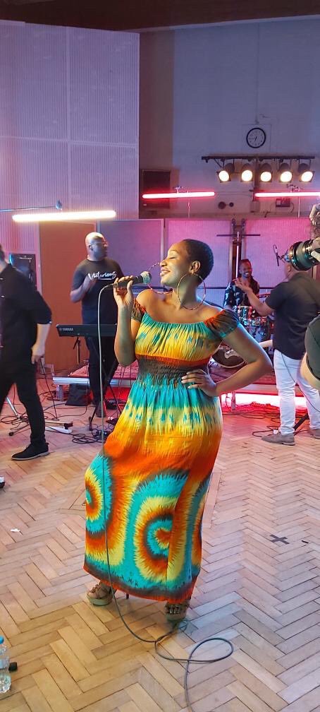 Terri Walker tweet media