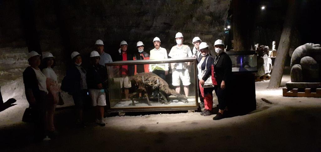 TC_KUZKA's tweet photo. Federasyon üyeleri #Çankırı ziyaretlerinin ikinci gününde
#ÇankırıTuzMağarası, #HazımDağlıTabiatParkı, #Eldivanİlçesi ile #YıldıztepeTurizmMerkezi'nde incelemelerde bulundu.

@TCSanayi
@KalkinmaAjansGM
@TCBAKKA 
@antalyakkd https://t.co/u3PEowukgj