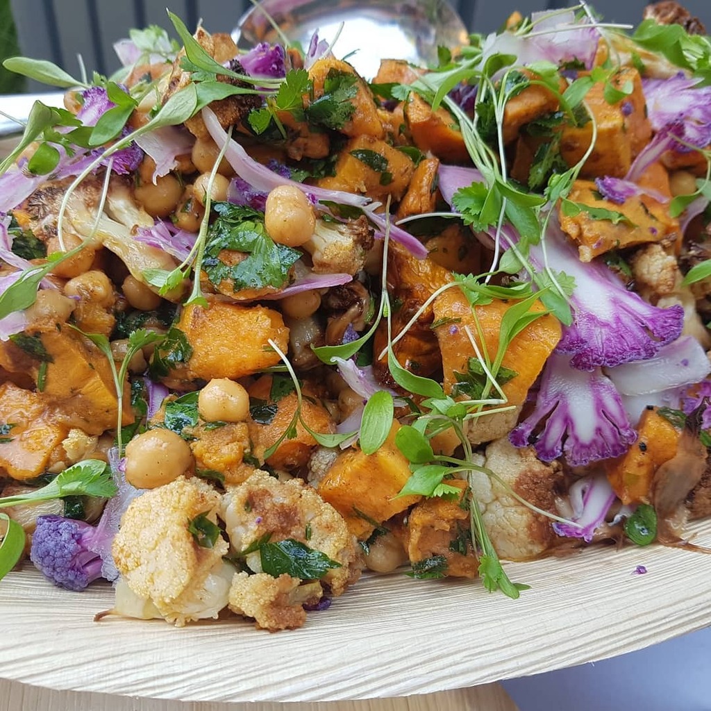 saltersevents's tweet photo. Roasted sweet potato, cauliflower and chickpea salad with shaved purple cauliflower and coriander cress. This goes down a treat at a bbq instead of a traditional potato salad. #saltersevents #goodfood #sweetpotato #bbqlife #cateredevents #catford #lewish… https://t.co/NqlabSKiBx https://t.co/wEVQHYlEgg