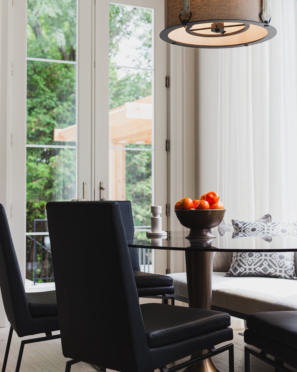 Princess Margaret Lottery On Twitter Brian Gluckstein Incorporated A Breakfast Nook Into The Design Plans For The Oakville Showhome It S Perfect For Families And Faces The Backyard So The Lucky Winner Can