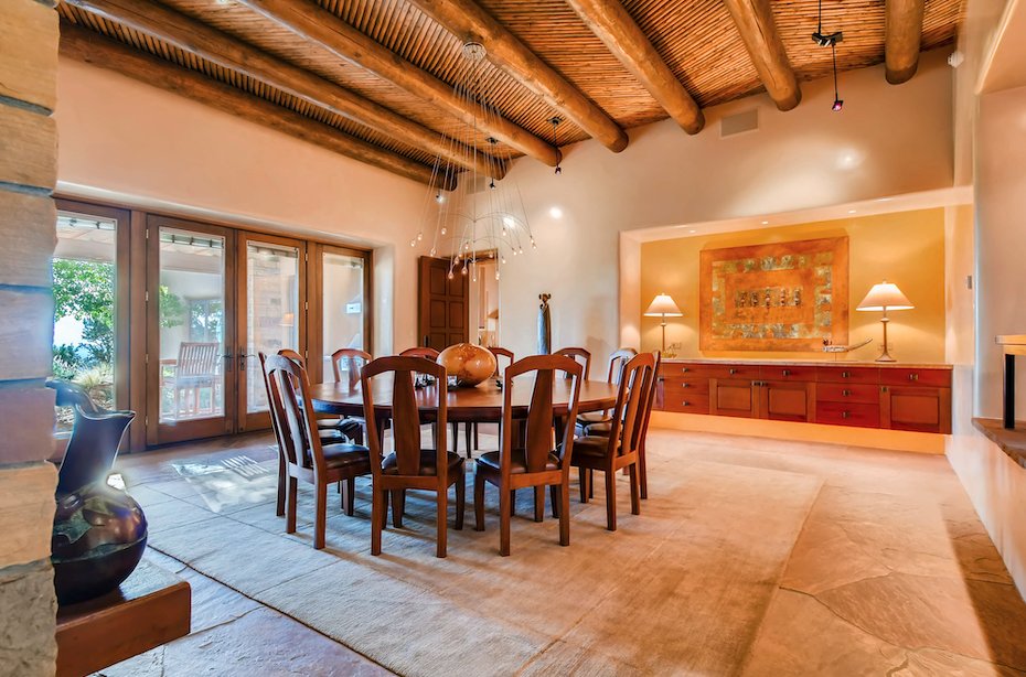 PlatinumAuction's tweet photo. This exceptional estate in Santa Fe, NM offers magnificent mountain views in a serene atmosphere. Recently listed at $9.75M... now it's selling without reserve on Aug 28th! Previews held daily by Appt from 11am-4pm MT.  Click to learn more! https://t.co/WnLjQ8eQPT https://t.co/2rREZsFQDA