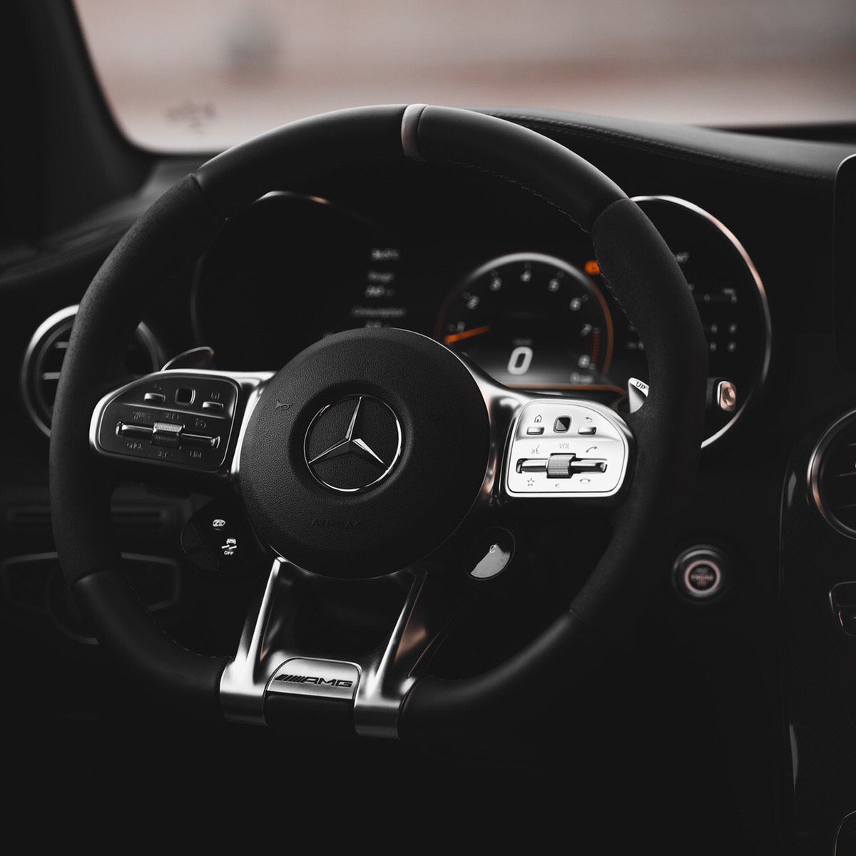 Group32Dubai's tweet image. تصوير: الفريق الإعلامي لمجموعة ٣٢
لـ GLC 63
#group_32
#mercedesbenzme 
#AMG