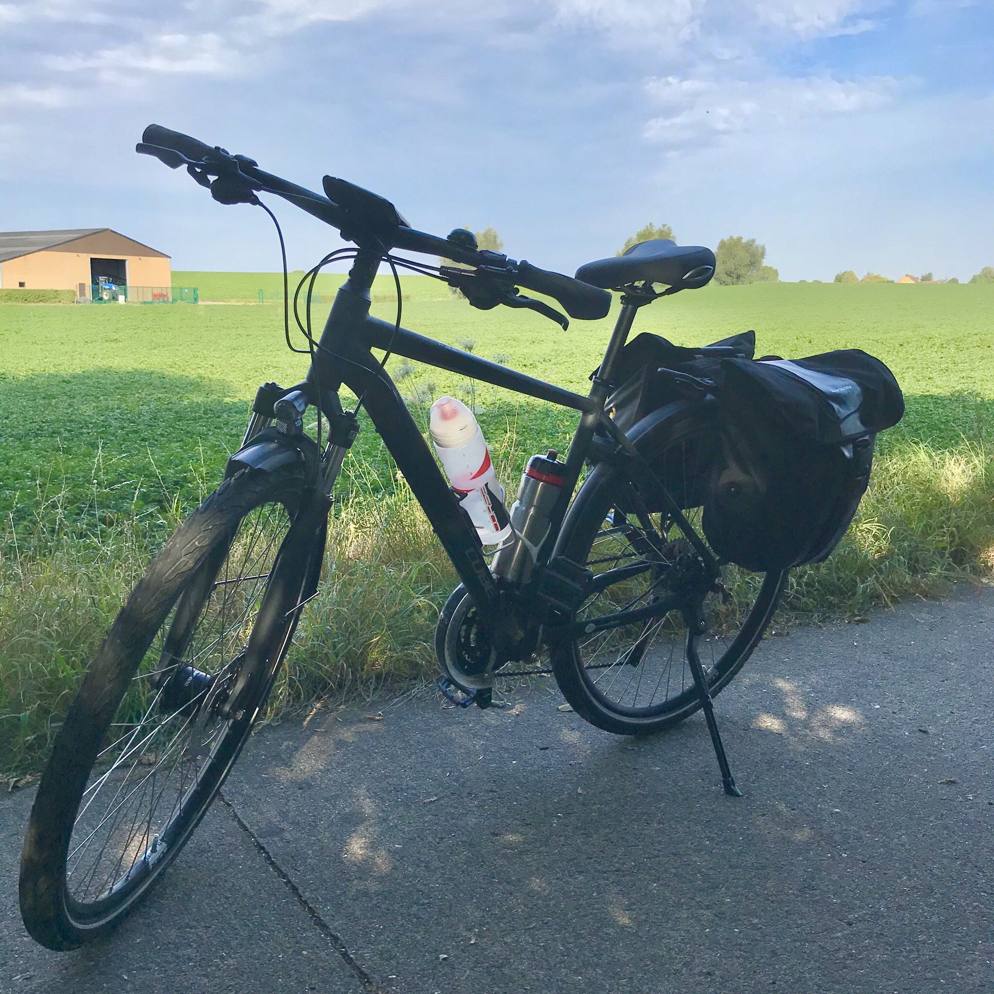Nana 3日目 92km ベルギー北部はオランダ語 ベルギー南部はフランス語話すらしい やっぱみんな フランス語でしか喋らない 笑 T Co Wtzkmu2von Twitter Nana 3日目 92km ベルギー北部はオランダ語 ベルギー南部はフランス語話すらしい やっぱみんな フランス語でしか喋らない 笑 T Co Wtzkmu2von Twitter