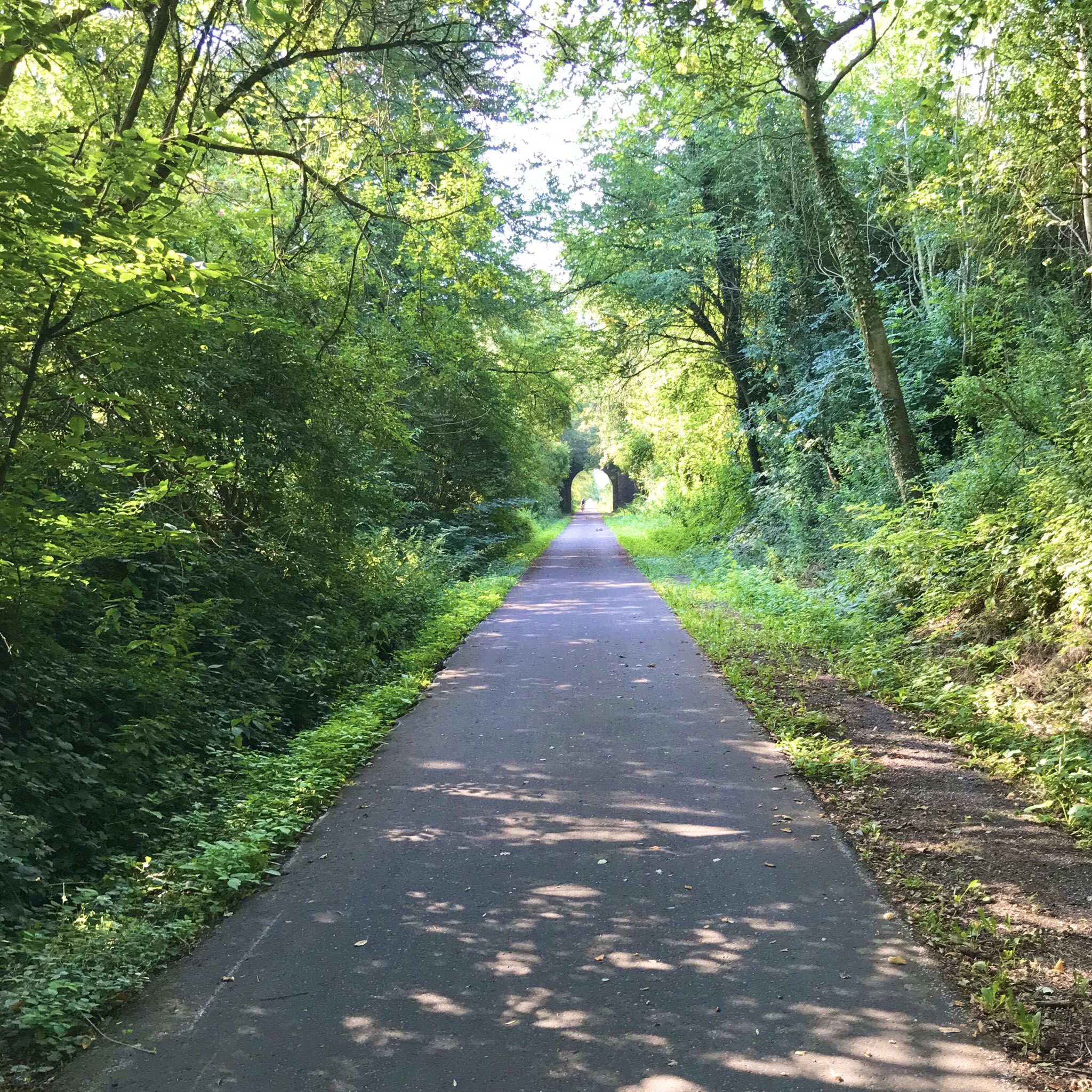 Nana 3日目 92km ベルギー北部はオランダ語 ベルギー南部はフランス語話すらしい やっぱみんな フランス語でしか喋らない 笑 T Co Wtzkmu2von Twitter
