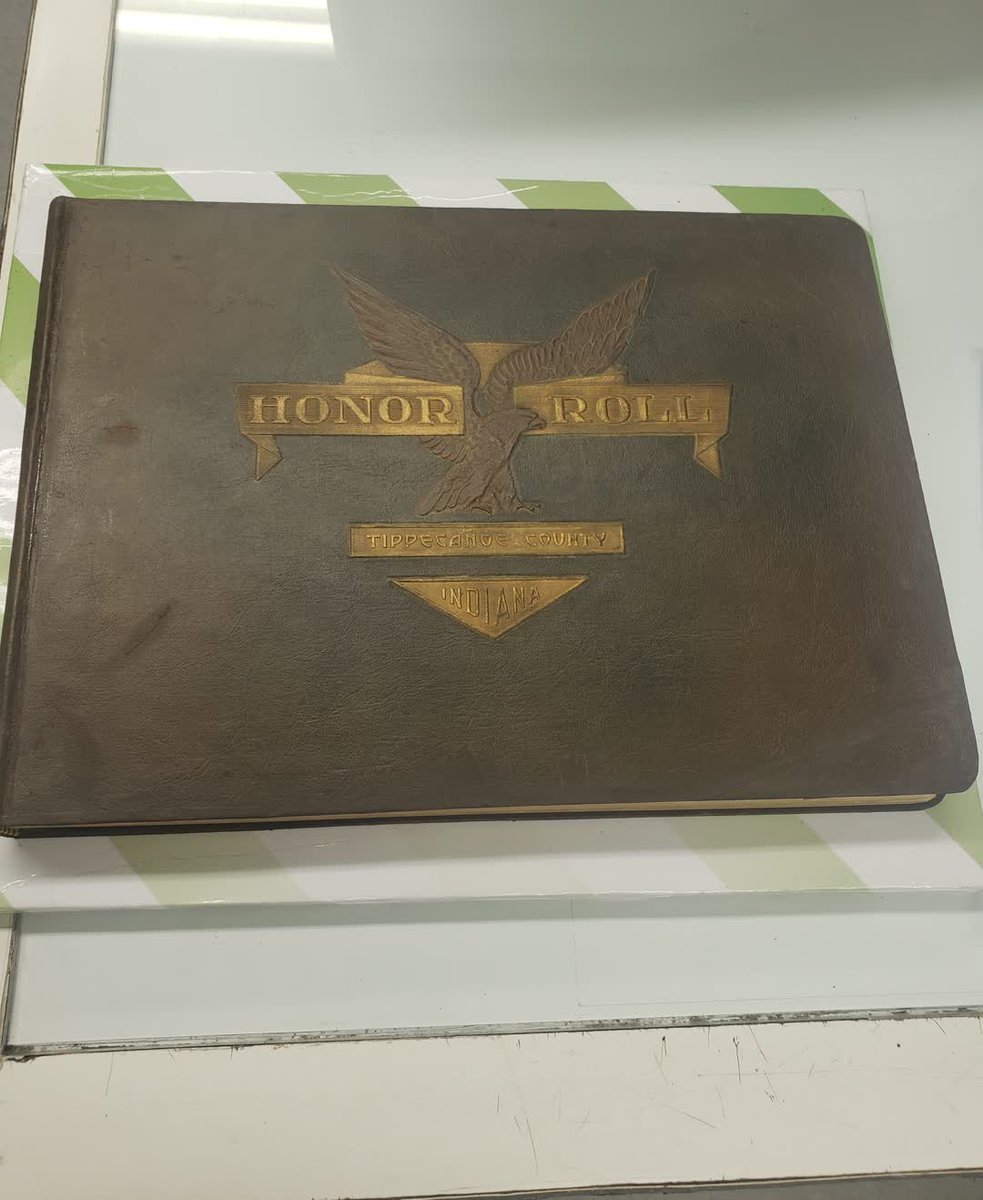 rosbookbinding's tweet image. We fixed up the stitching and repaired the tears and creasing in the cover.