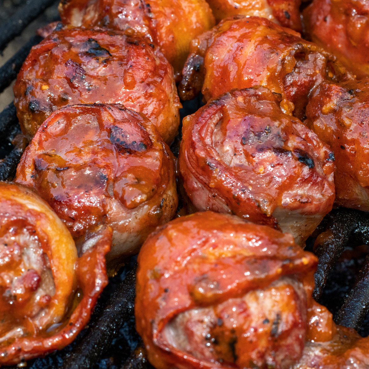 NeilClifton's tweet photo. Smoked and sauced love #MOINKS #bbq https://t.co/KL5yZncTdc