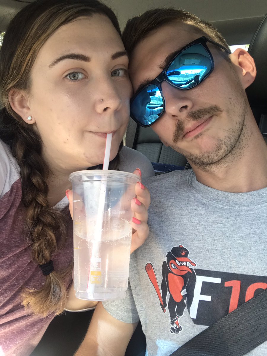 k_boydd's tweet photo. this absolutely has white claw in it https://t.co/WvwZEzCKFf