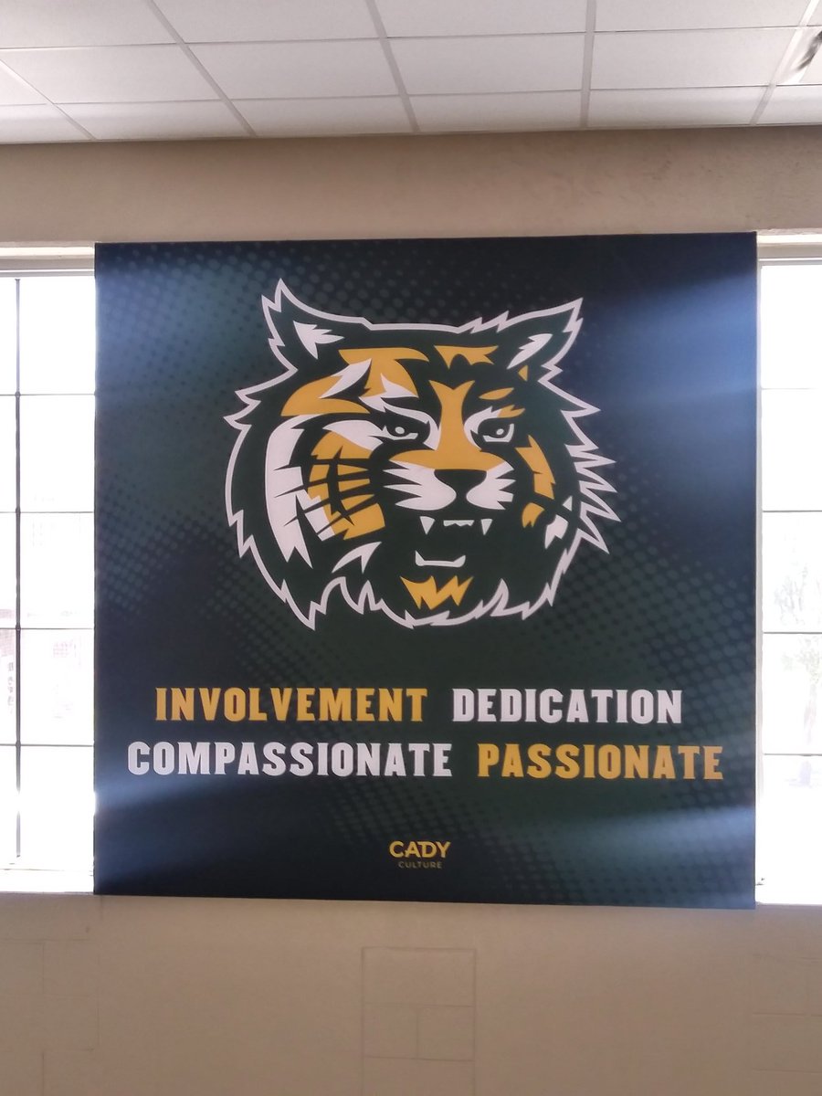 CRenfroe4EDU's tweet photo. If you see it you can be it!  @FHS_WildcatLife shows how the  courses offered align with requirements at state universities with strategically placed signs in the rotunda. CCI - Culture Indicator 6! @SuptMarion @BenWhitehouse98 @wkmcateer4 @AVID4College @AvidSoutheast https://t.co/Ep9nGrCs9A