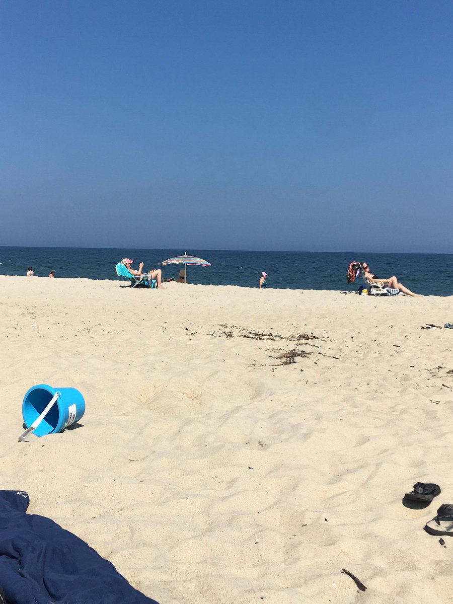 dizzymeblog's tweet photo. Not too long ago this peaceful scene was a collection of triggers for more than one of my #vestibular disorders. The movement of the ocean, the heat, swimming...but now I am still and it is peaceful again  #dizziness #DontGiveUp https://t.co/qwTpbK1i0C