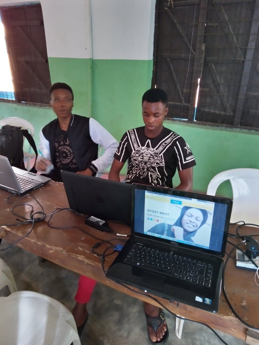 hub_inspired's tweet photo. We're up and running 🤳🌐🙋

Our fresh web development fellows kickstart their 3rd badge of think, code and create 1.2 program at our academy and would be ending this phase, 3 months from now. https://t.co/8TMIfU7IYx