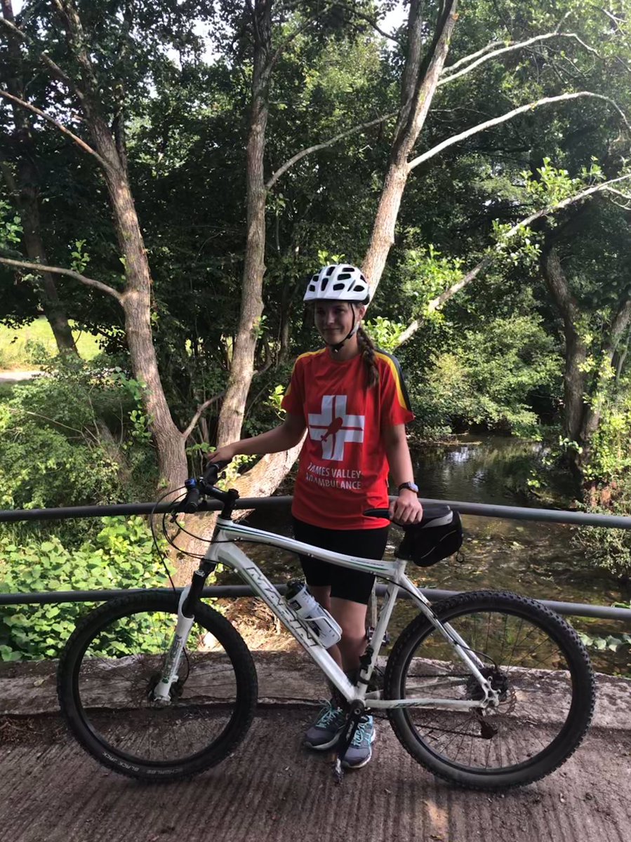 Just 3 days to go before we take on the Ridgeway in support of <a href="/TVAirAmb/">Thames Valley Air Ambulance</a> 🚁 Training has gone well so fingers crossed the storm holds off! If you can spare anything at all it’s going to an amazing charity and I’ll be incredibly grateful - link below 🚴‍♀️

justgiving.com/fundraising/ho…