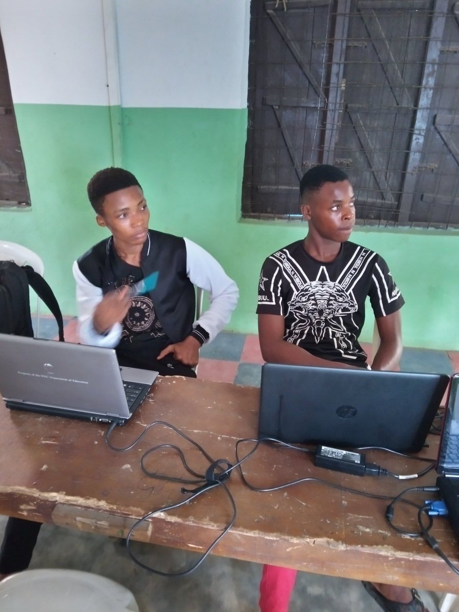 hub_inspired's tweet photo. Hang on with us as we share photos of the product they would build before the end of the program.

You can be part of this ongoing program.

#Webdevelopment.
#Iihub
#RasingDevelopers
#AfricaRising. https://t.co/EWTzj738j4