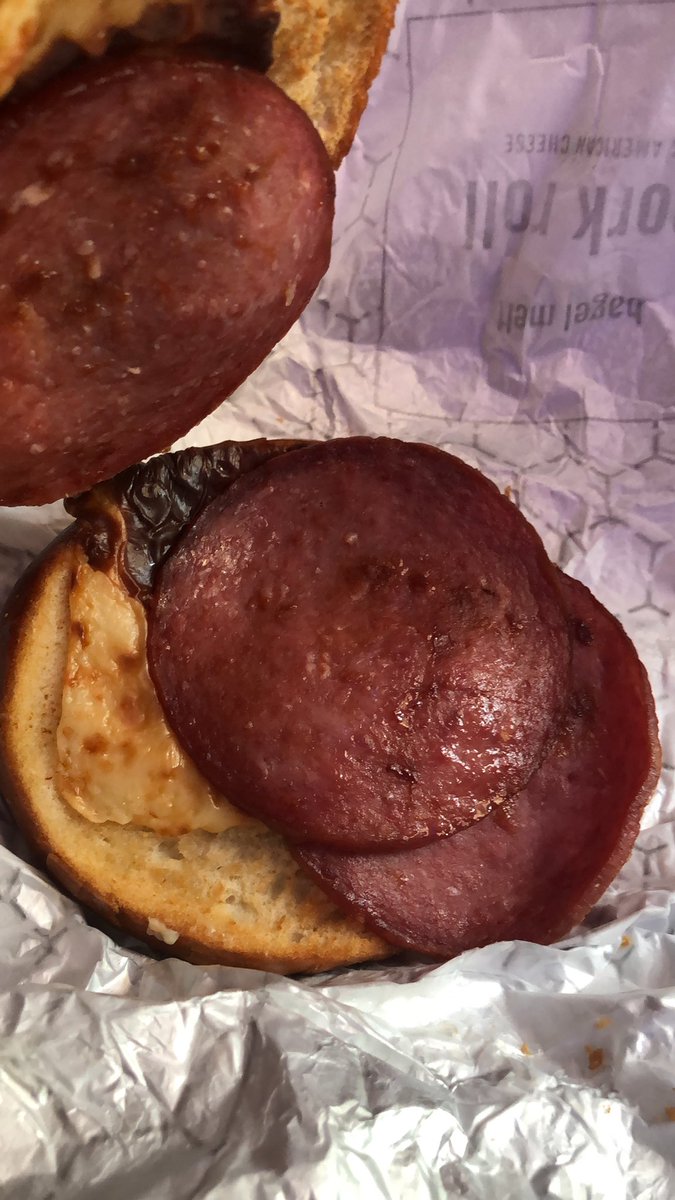 huntbunt41's tweet photo. @wawa bruh what the hell is this bruh I was so excited to eat this John god dam wawa what the f bruh😡😡 https://t.co/RCFOKLNHqU