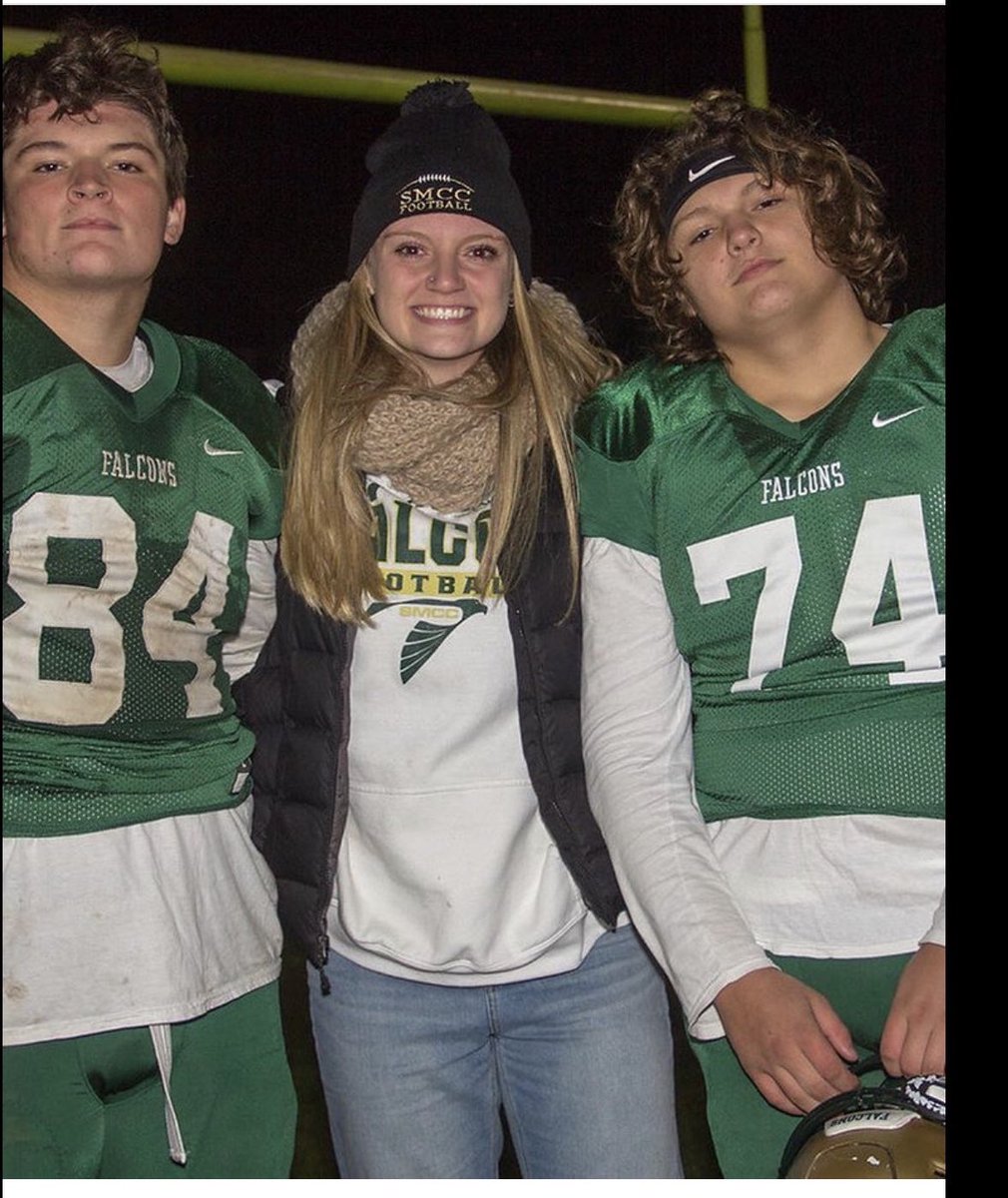 IottMichelle's tweet photo. #LetThemPlay #moms4football #sistersforfootball #smccfootball https://t.co/GMn3ijyM5k