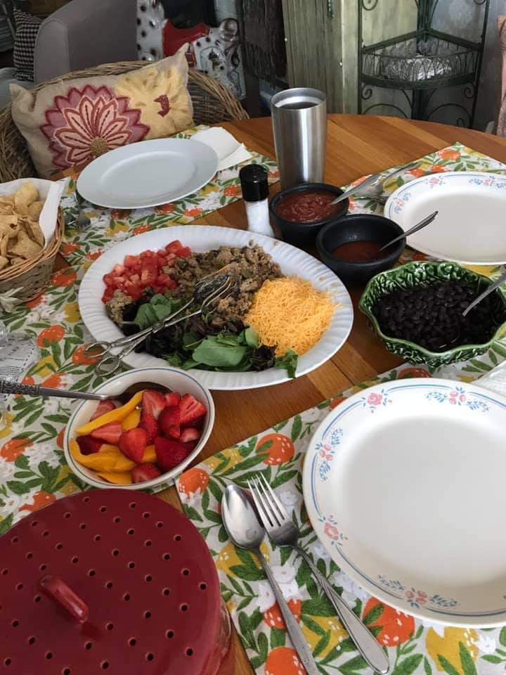 ShoeDaddy69's tweet photo. #GolfDaddy has worked every Sunday for the last 45 years at a golf course so it was nice to enjoy #SundayFunday playing golf #smokinganddrinking with my buddies Pete and Howie followed by an awesome #tacodinner made by Pete's wife Sue! ⛳🚬🍺🥃🌮👍 https://t.co/Rcv2fH4hHQ