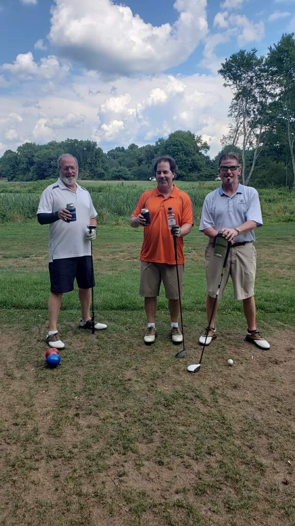 ShoeDaddy69's tweet photo. #GolfDaddy has worked every Sunday for the last 45 years at a golf course so it was nice to enjoy #SundayFunday playing golf #smokinganddrinking with my buddies Pete and Howie followed by an awesome #tacodinner made by Pete's wife Sue! ⛳🚬🍺🥃🌮👍 https://t.co/Rcv2fH4hHQ