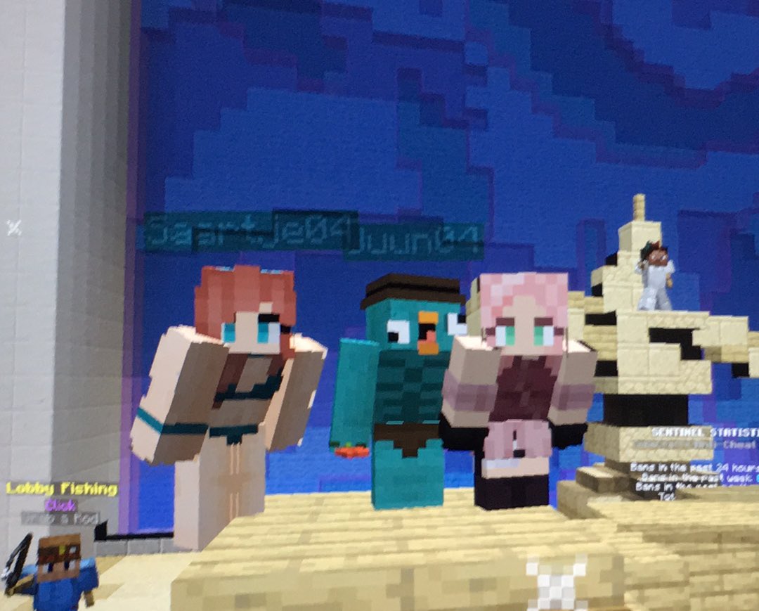 bloemensnuiver's tweet photo. @CubeCraftGames we took a selfie! #minecraftwiththegirls #minecraften #summerdays #bestwaytospendanaugustday https://t.co/BbKULNN4rl