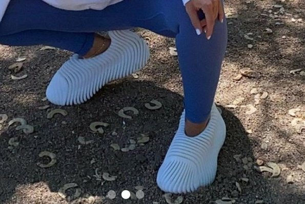 kanye west novo tenis