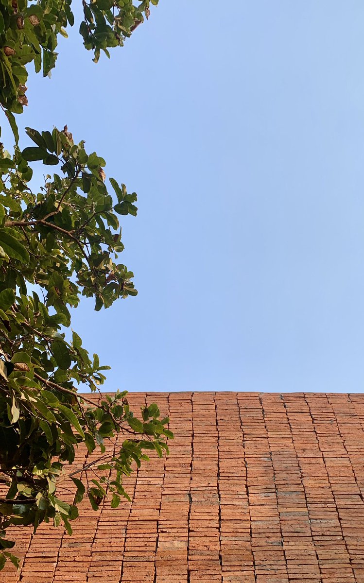 tdarqpy's tweet photo. #vu4b #TDA® #architecture #paraguay #2020 #structure #brick #ceramic #freespace #process #float #cantilever #apparent #matter #careful #selection #balance #walldesign #scales #tectonic #brickarchitecture #redbrick #artesanal https://t.co/HQXUrAUPBZ