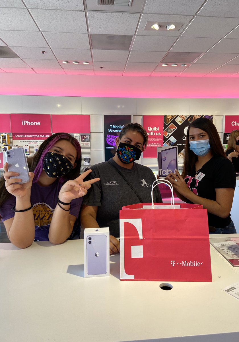 Edubvanessa's tweet photo. Always Customer Obsessed🥰 She couldn’t miss out on the Free Tablet!🔥 Come see me @ 520 Carolyn &amp; Weston Blvd✨ https://t.co/c2x4g3Emyz