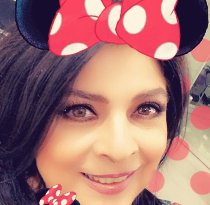 kasiulano92's tweet photo. 58 años...pero a dónde, cuándo y cómo?👀🤔 Es una muñeca, la mujer demasiado hermosa y con sus ojazos que nos vuelven locas. Ya me morí de amortzz...y me voy🙋‍♀️ 

Te amo Queen! @victoriaruffo31❤ https://t.co/j8TcIyqzQK