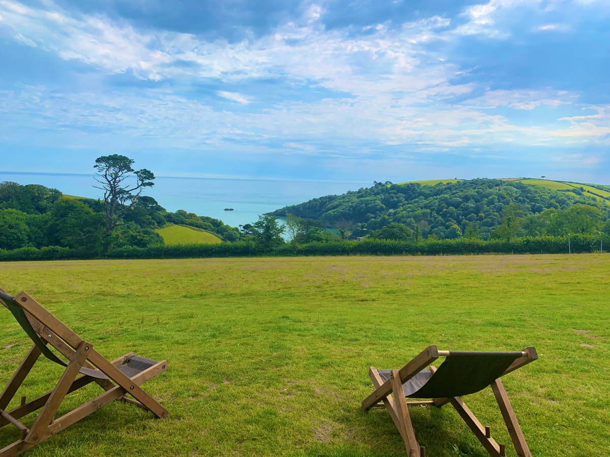 Gorgeous couple of days at <a href="/FeatherDownUK/">Feather Down Farms</a> in South Devon. Only marred by S’s unexpected development of a nectarine allergy  (OAS I assume) on the car journey down. Made a detour from country lanes to sit in Torbay A&amp;E car park to make sure the antihistamines worked. Fun times 🍑