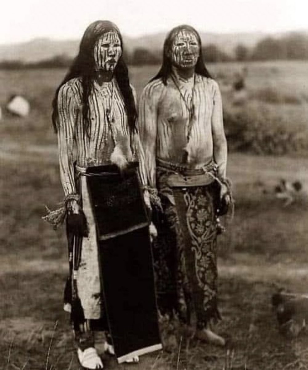 Cuauhtemoc_1521's tweet image. #Sabíasque el nombre del equipo de fútbol de #Monterrey “Rayados” tiene su origen en los antiguos de la zona que pintaban su cuerpo con rayas blancas y rojas/negras? Formaban parte de los coahuiltecos, y habitaron los estados actuales de Nuevo León y Coahuila. Aquí una imagen