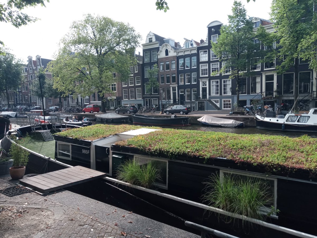 JonSalmon2's tweet photo. A very therapeutic flying visit to #Amsterdam. Lots of canalside walking, sightseeing @rijksmuseum canal trip, great food and a few tasty IPAs 😋 @Jopenbier https://t.co/VQ6ZZbjpb8