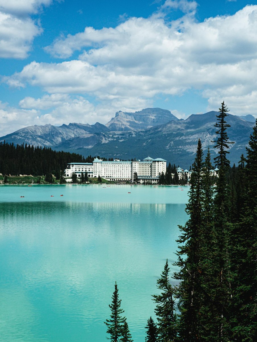 oftravelin's tweet photo. Banff, Canada by Ampersand Creative https://t.co/soItiDZI5S