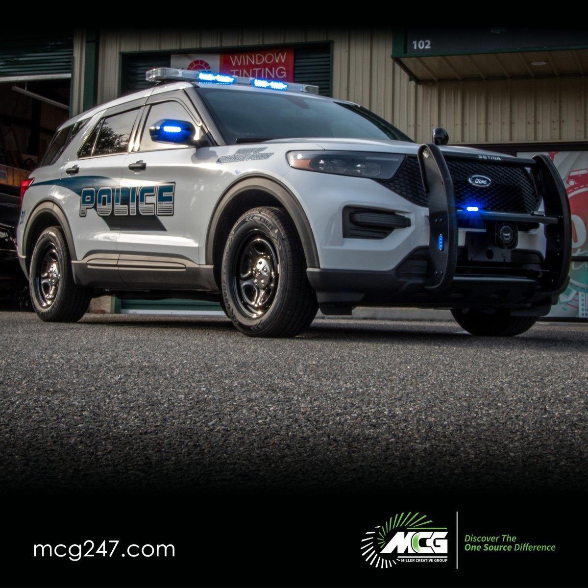 MCG247JAX's tweet photo. Those 2020 @ford explorers look sharp, but they look even better with @oppdfl 
.
.
#mcg #mcg247 #mcgjax #millergraphics #millergraphics #mcgonesource #jacksonville #orangepark #2020fordexplorer #police #vehiclegraphics #vehicle #graphics #graphicdesign #nikond5600 https://t.co/aNVPfoWcpO