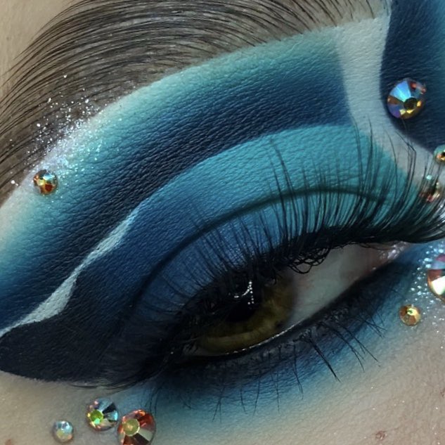 Some of my latest work that did shitty on my IG 😢. Inspired by the queens <a href="/snwmakeup/">snwmakeup</a> and <a href="/pippambarnes/">Pippa✨</a> #InfluencerChallenge #makeup #makeupartist #eyemakeup #makeupacrime