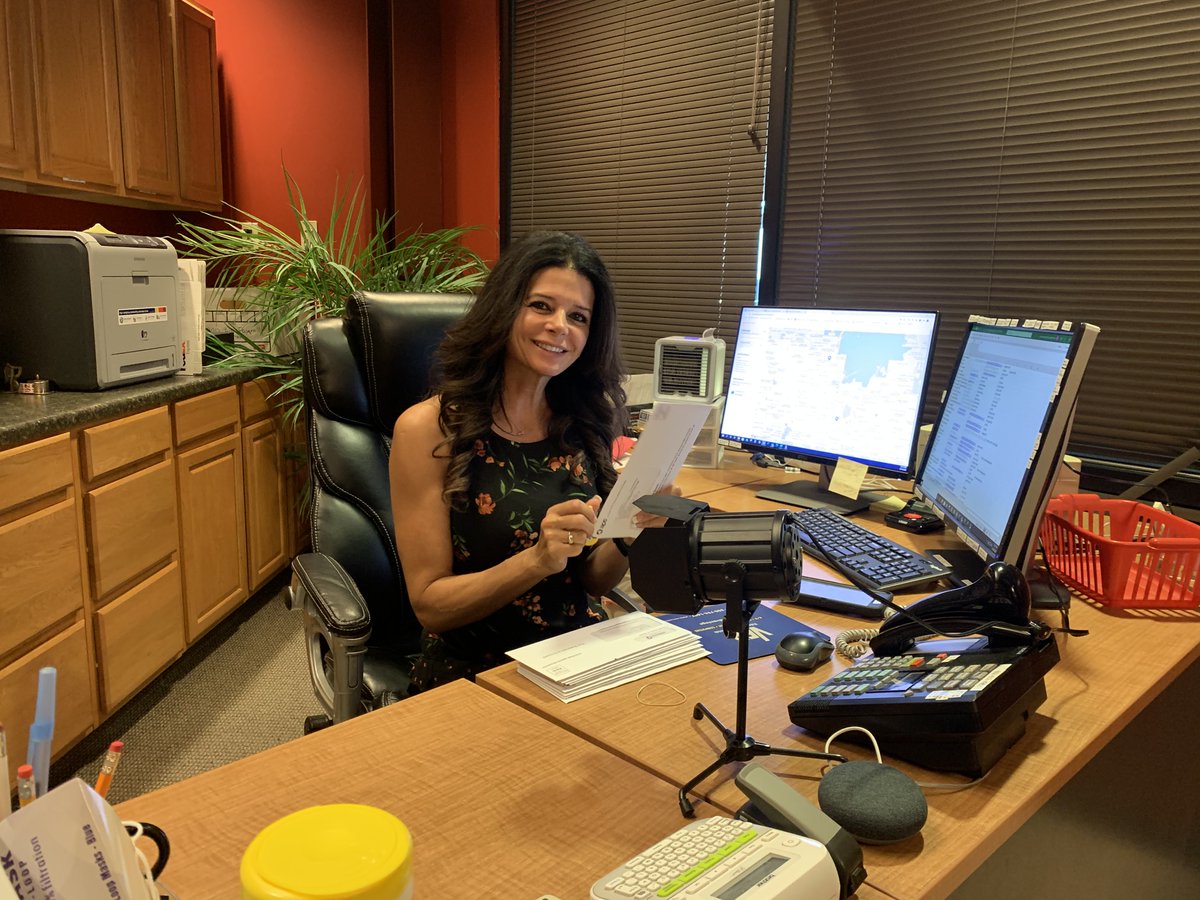 SVF_LTD's tweet image. Theresa Orsini is keeping everything at the #spectrumstudio running smoothly as always. #videoproduction #greatteam #bigthanks