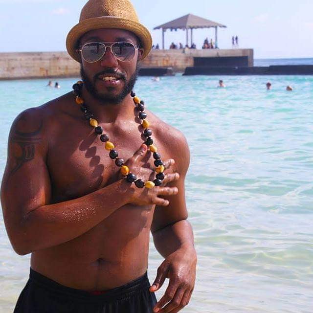DATravelOnline's tweet photo. Aloha Hawaii! 🤙🏾
.
.
#travel #travelingourworld #traveladdict #DATravelOnline #DaTravel #DestinationAdventure #destinadventure #Hawaii #traveler #travelblogger #wanderlust #blacktravelgram #instatravel #blacktravelfeed https://t.co/K74yqEa0pg