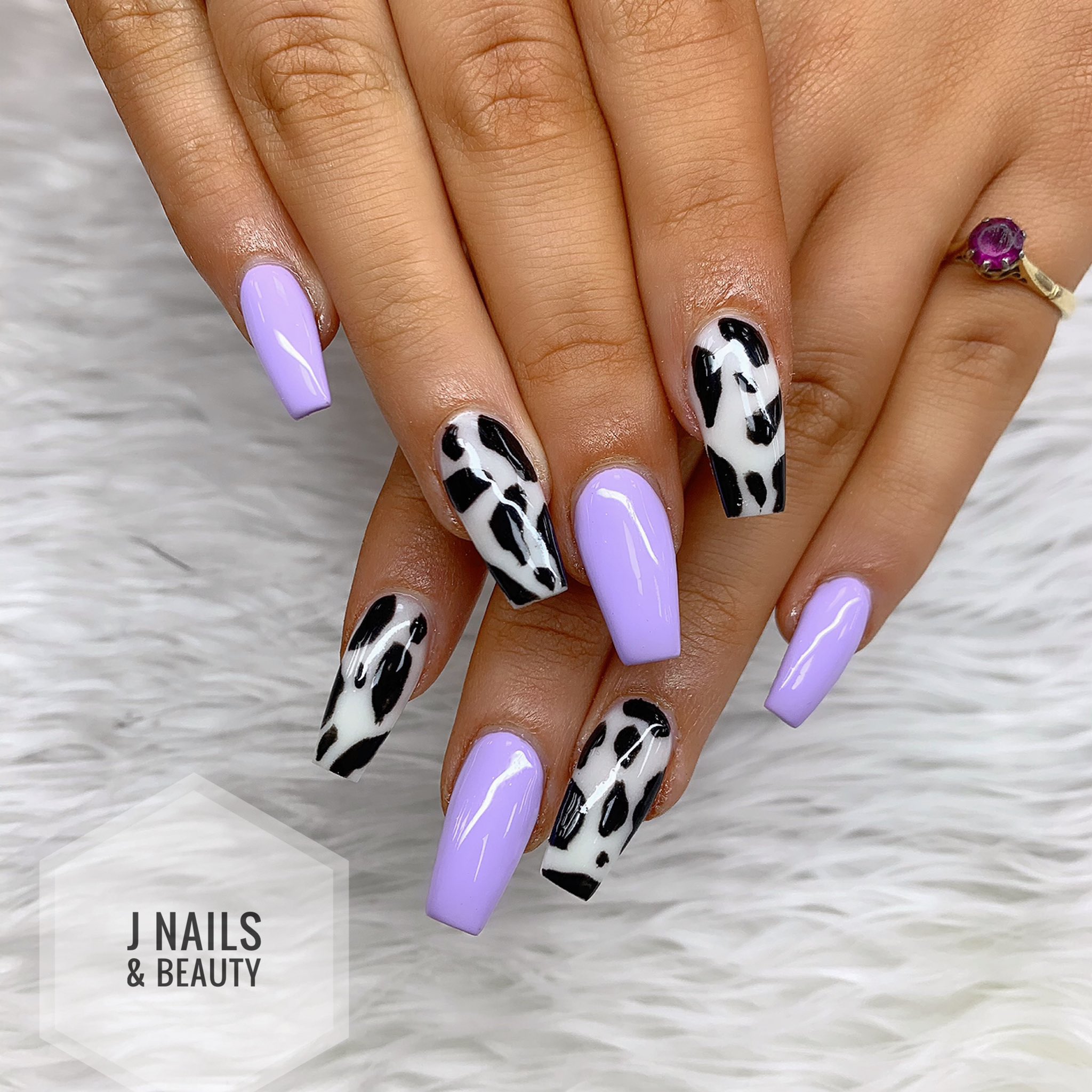 J nails online