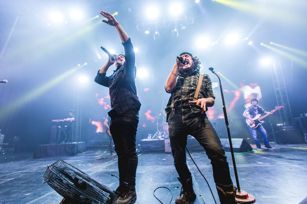 La Vela Puerca tweet media