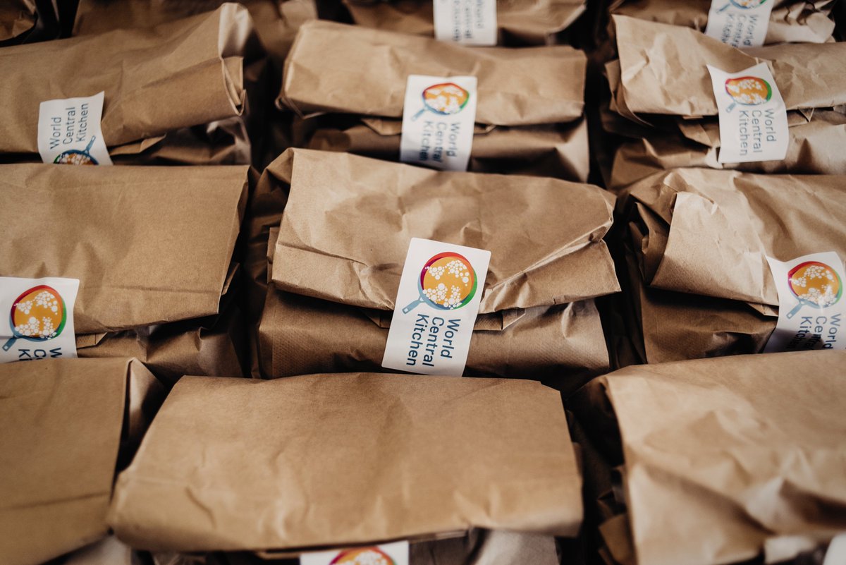 BCulinaryWP's tweet photo. @WCKitchen uses the power of food to heal communities and strengthen economies through times of crisis and beyond. Founded 10 years by #BCWP2020 winner @chefjoseandres after the hurricane in Haiti, WCK have acted as first responders for countries in need during devastating events https://t.co/t12gjomfsz
